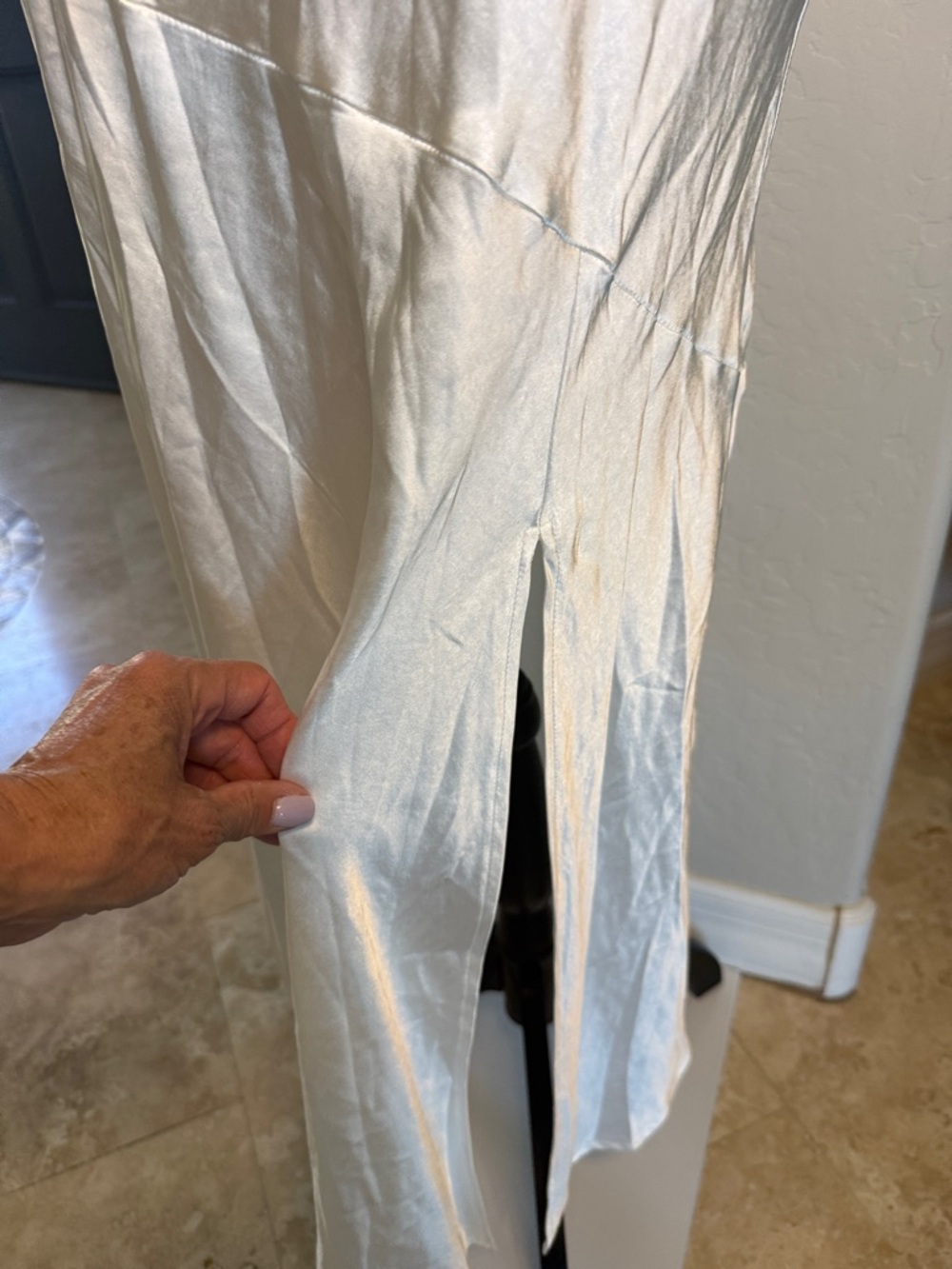 Stunning Satin White Spaghetti-Strap Midi Dress with Side Slit NWT Size M - Picture 4 of 8